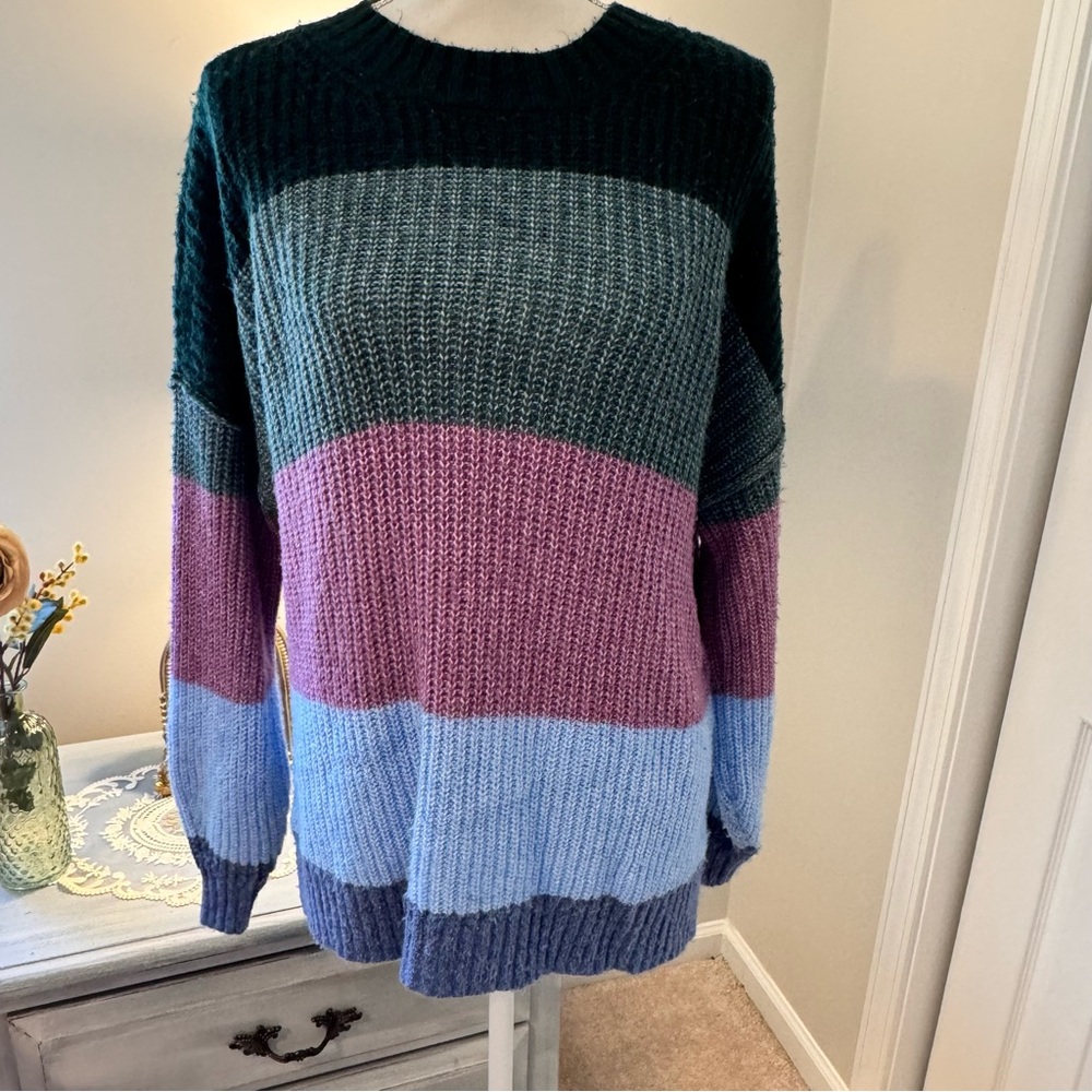 American Eagle Oversized Dreamspun Crew Neck Sweater Purple Green Blue